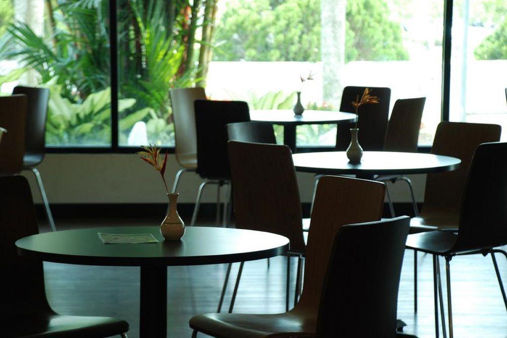 Likas Square Apartment Hotel Kota Kinabalu Exteriör bild