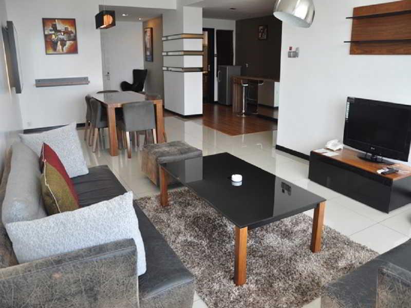 Likas Square Apartment Hotel Kota Kinabalu Exteriör bild