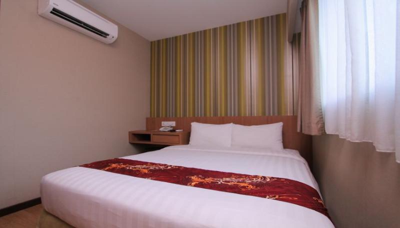Likas Square Apartment Hotel Kota Kinabalu Exteriör bild